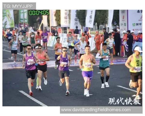 马拉松大满贯特别报道：南京街舞队的逆袭之旅